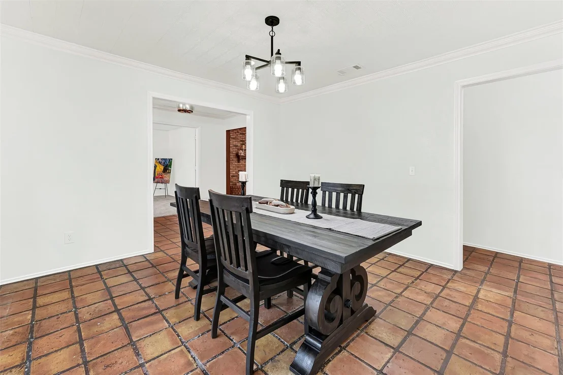 Photo of 1908 Edgewater Drive