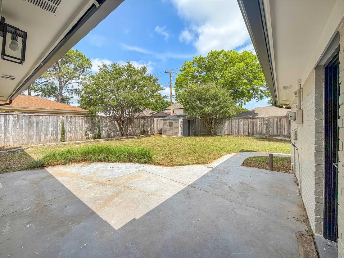 Photo of 100 W Pleasantview Drive