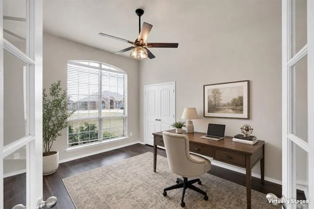 Photo of 100 Windsor Circle