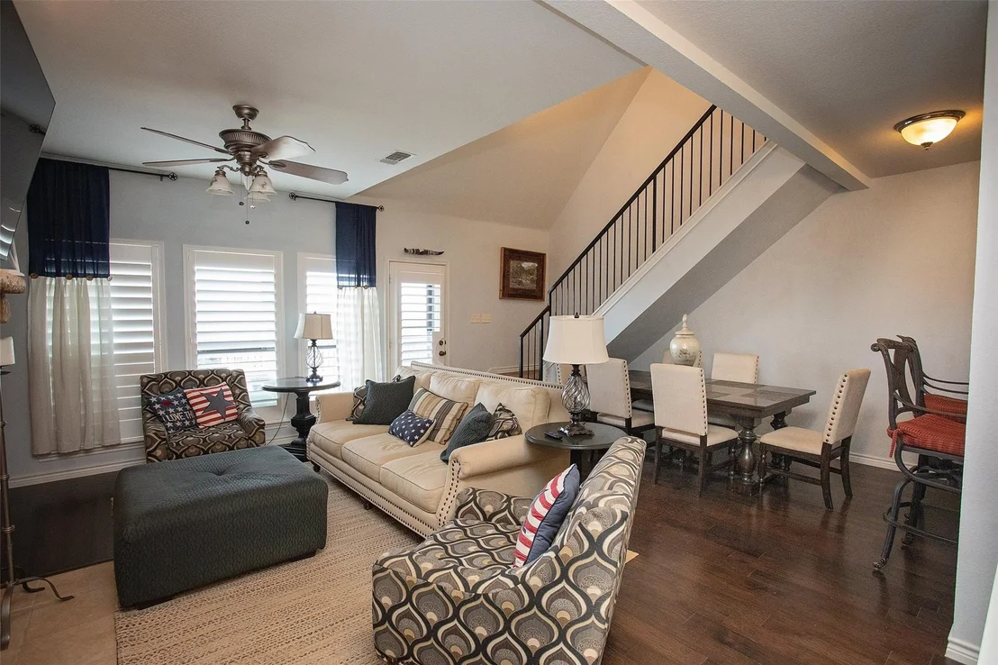 Photo of 1204 Eagle Point