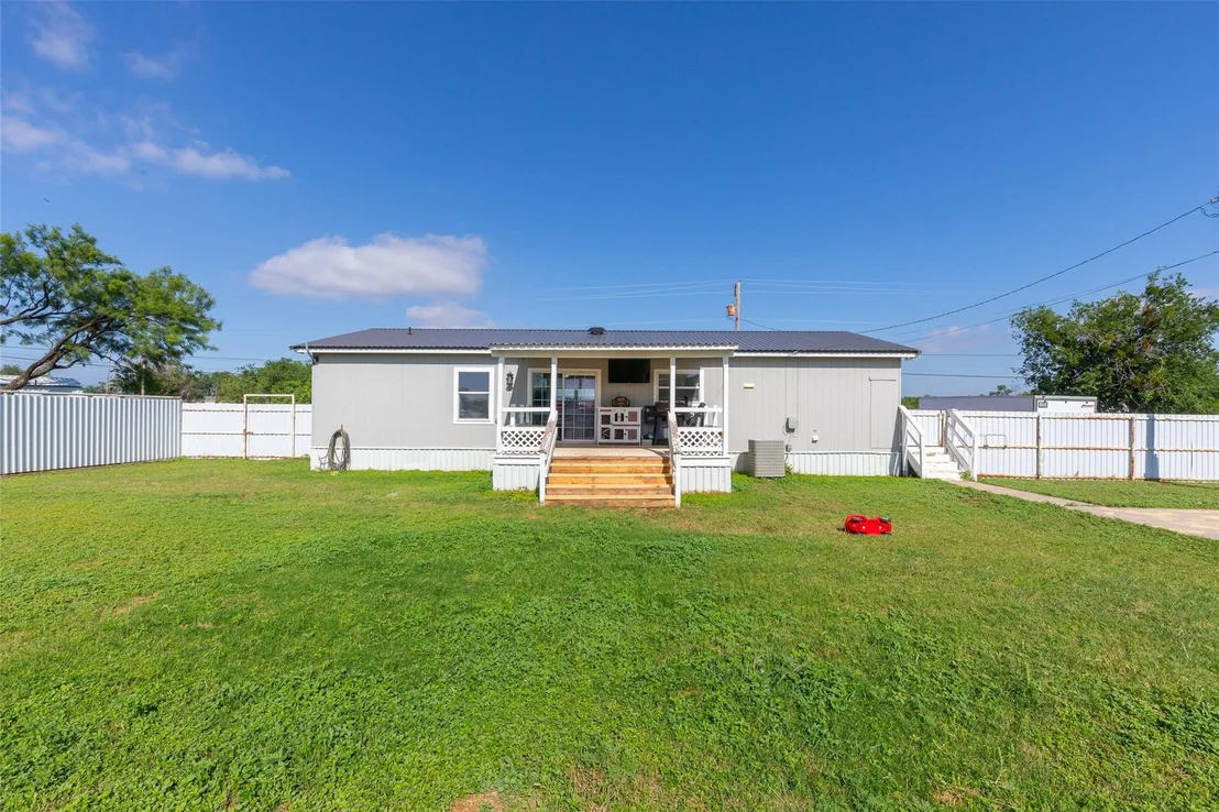 Photo of 401 Haynes Street