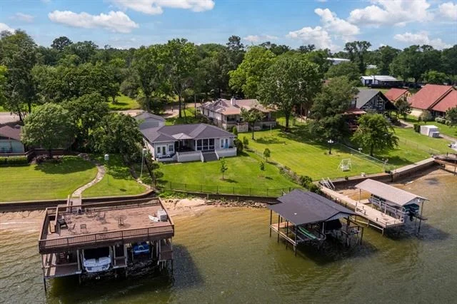 Photo of 138 Pin Oak Drive