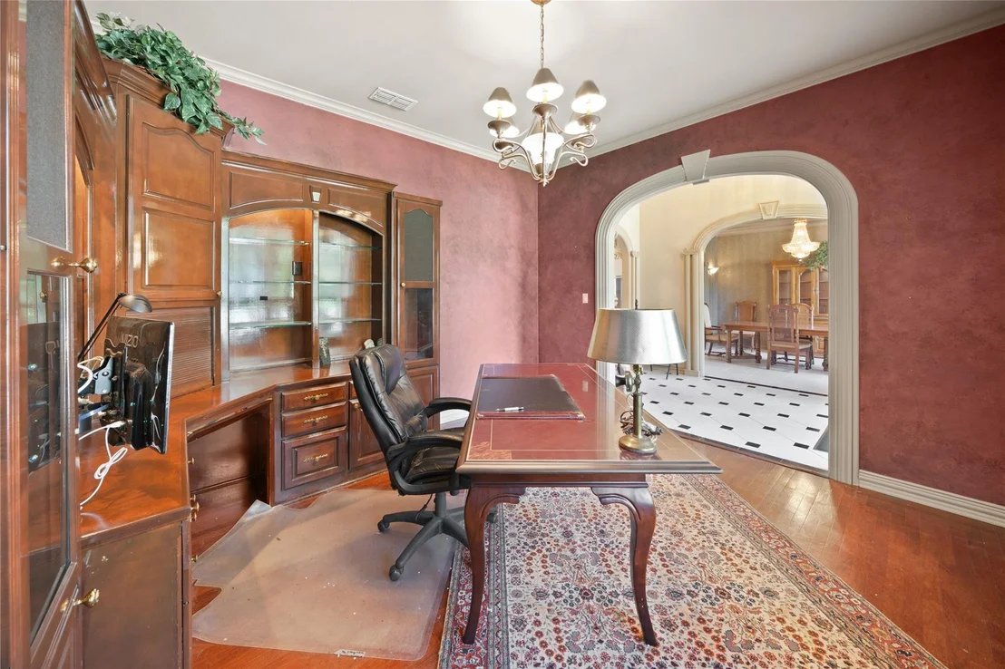 Photo of 7402 Hollytree Drive