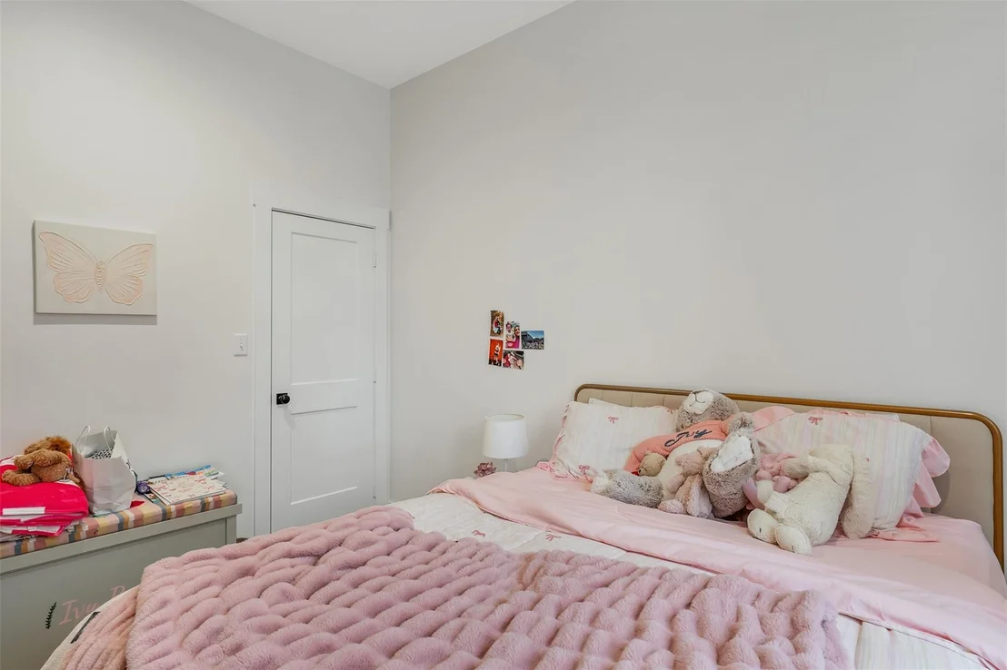 Photo of 16837 Wilson
