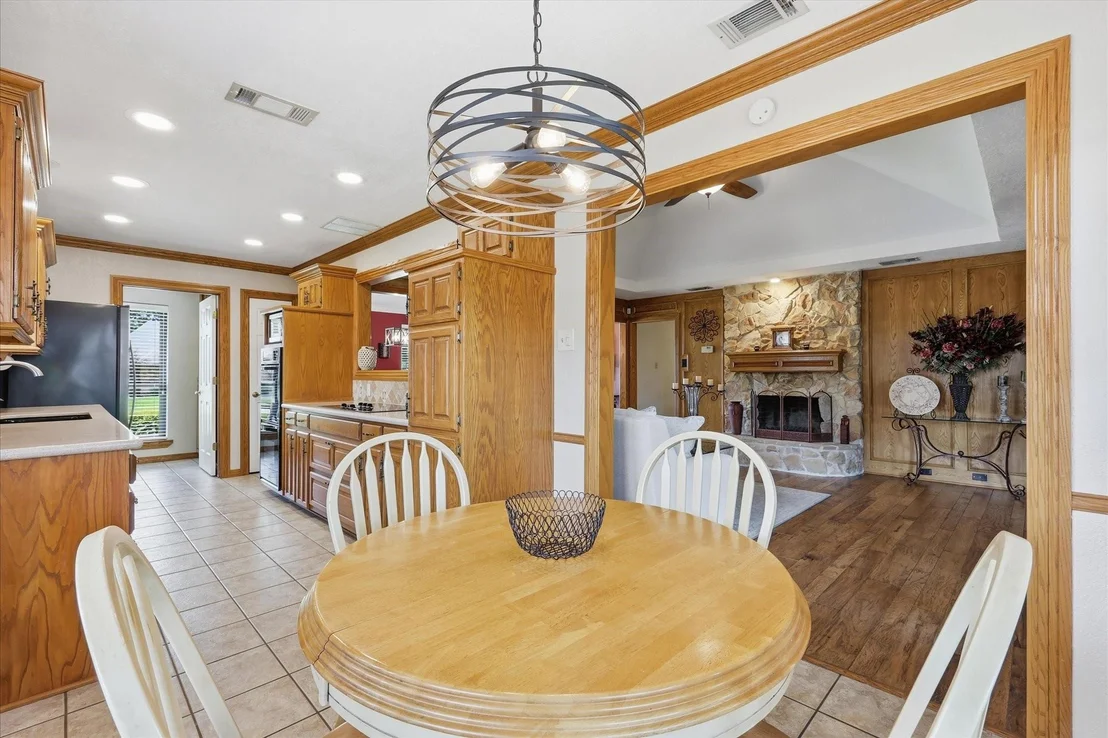 Photo of 600 Quail Lane