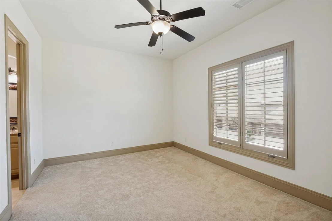 Photo of 5764 Quebec Lane