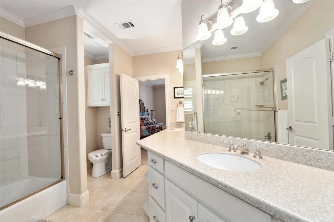 Photo of 229 Lakeside Drive