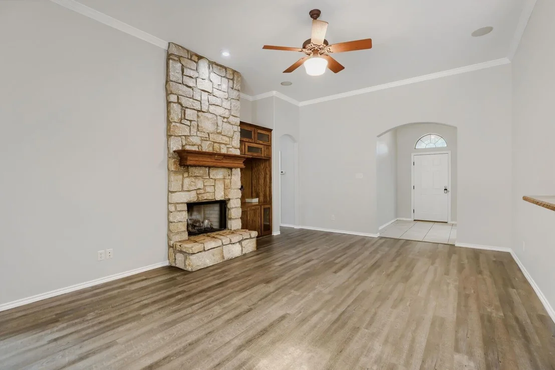 Photo of 1104 Irwin Drive