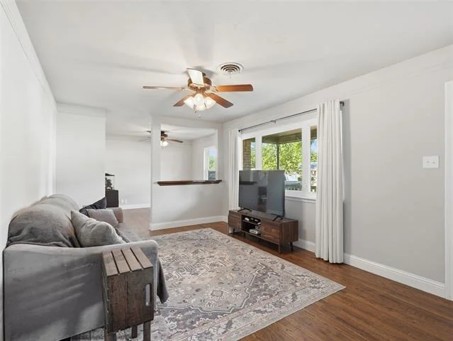 Photo of 825 Lee Drive