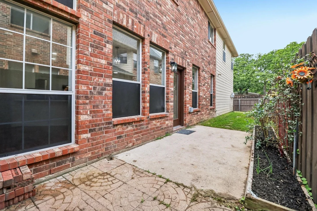 Photo of 526 Archer Drive
