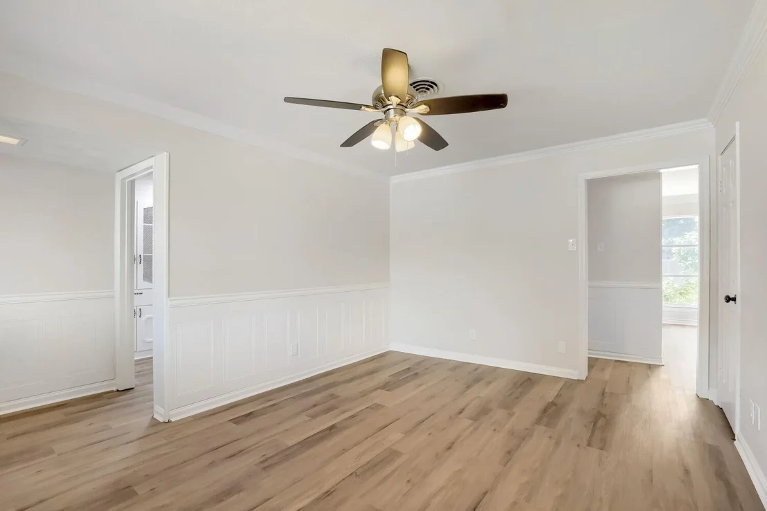 Photo of 1207 Ridgeway Drive