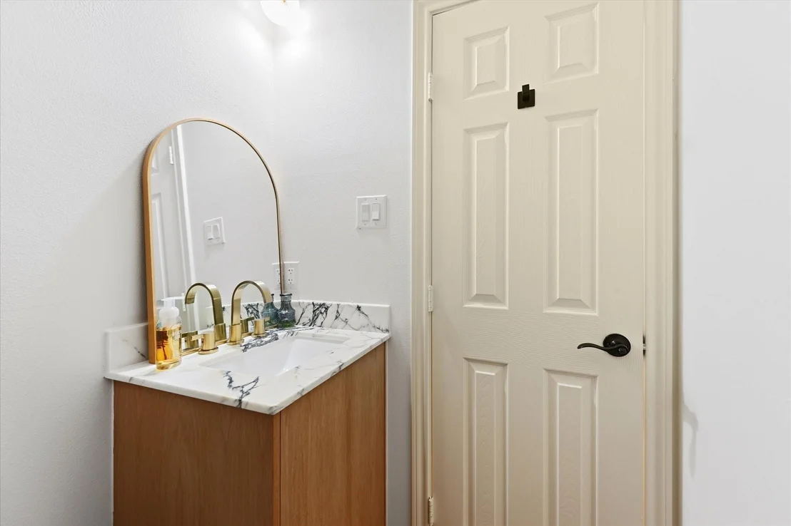 Photo of 9738 Mackenzie Brook