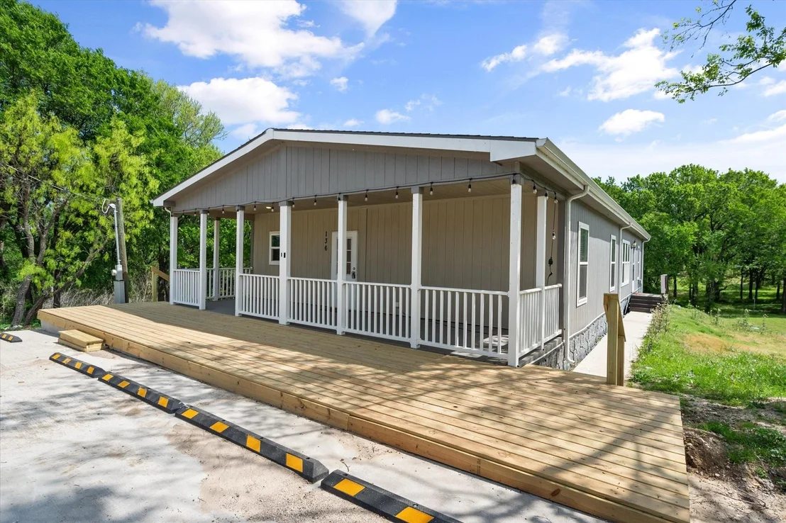 Photo of 136 SE County Road 3048