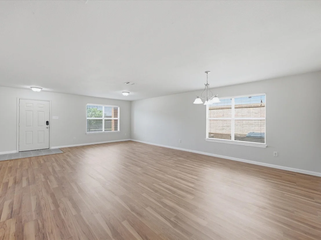 Photo of 2021 Laughlin Road