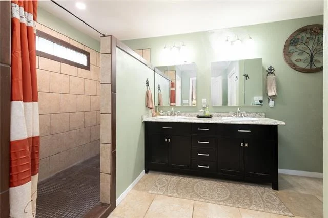 Photo of 1318 Westridge Drive