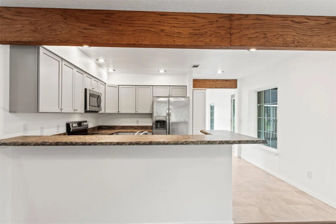 Photo of 921 Bradleys Bend