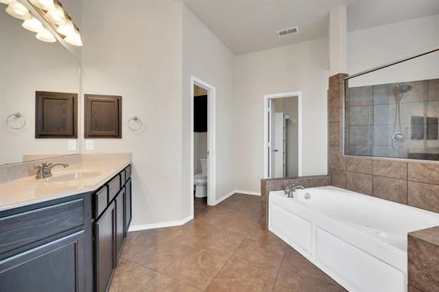 Photo of 100 Windsor Circle