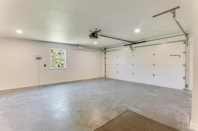 Photo of 104 Pontiac Drive