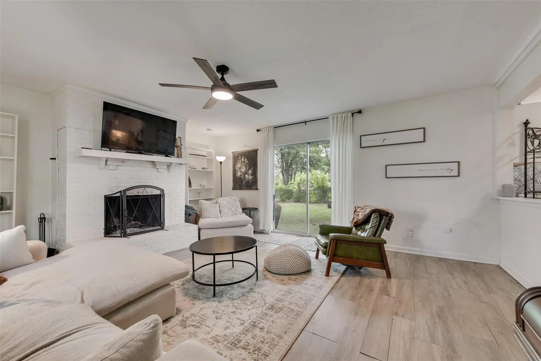 Photo of 3008 Albany Drive