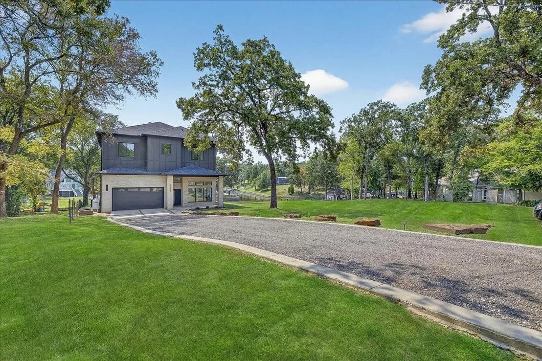 Photo of 111 Nob Hill Circle