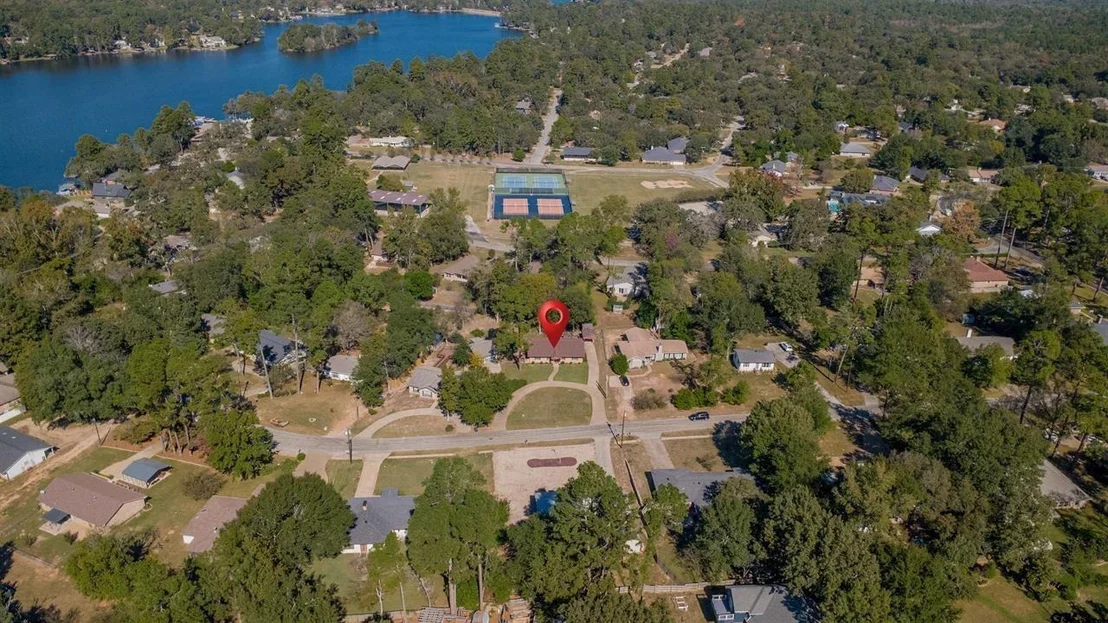 Photo of 213 Treetop Lane