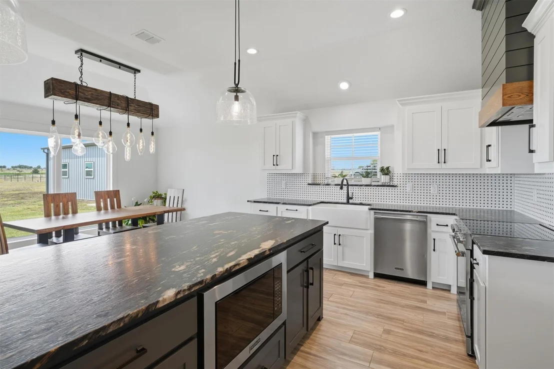 Photo of 6941 Eagle Creek Drive