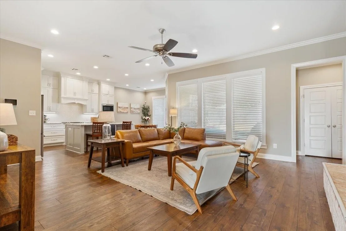Photo of 10337 Fallen Leaf Drive