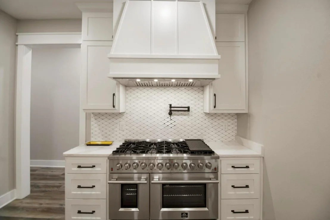 Photo of 800 Stone Chimney Rd