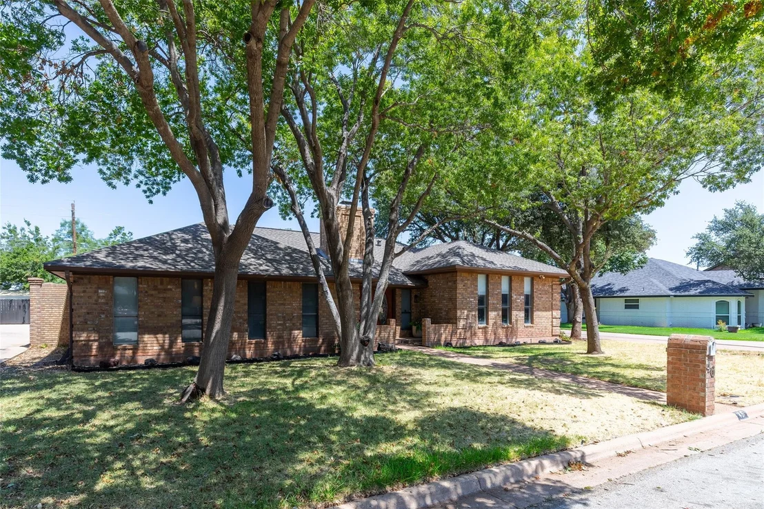 Photo of 46 Augusta Drive