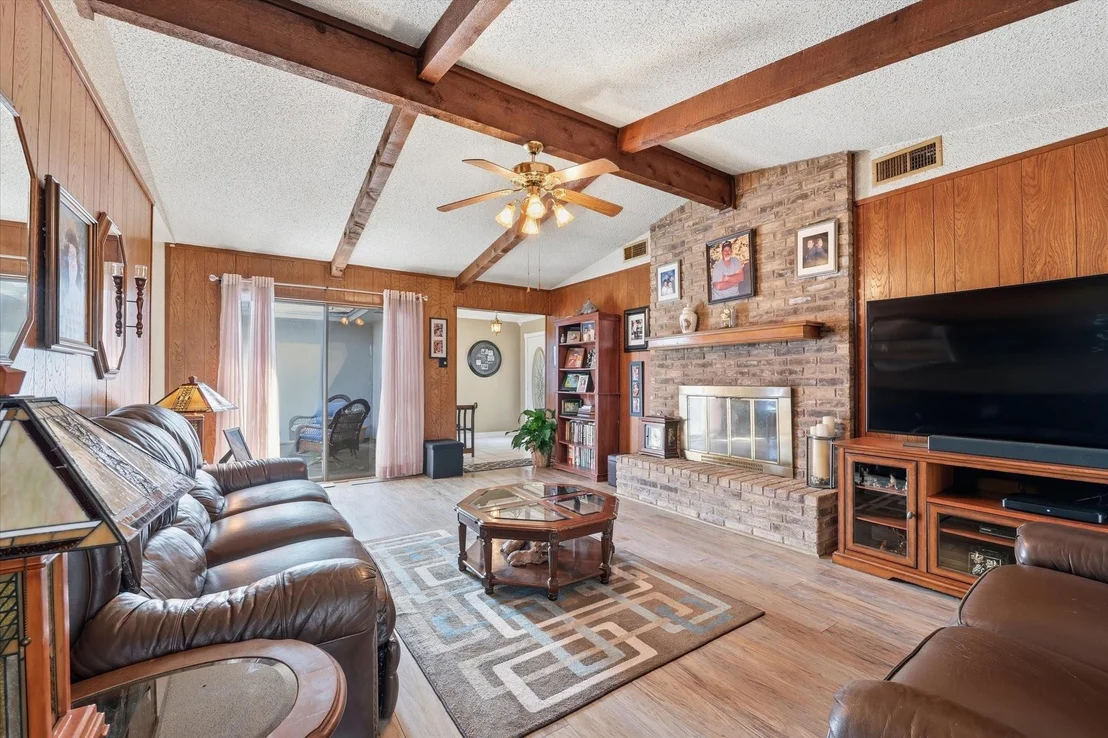 Photo of 459 County Road 427