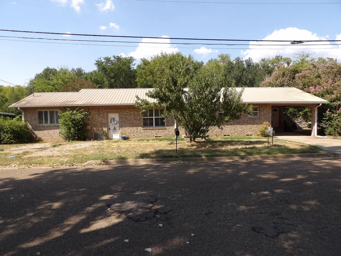 Photo of 402 Keith Street