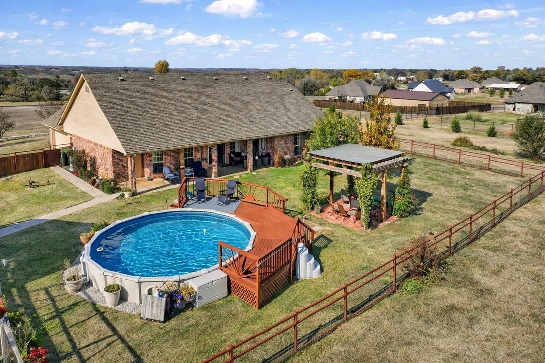 Photo of 737 County Road 4699
