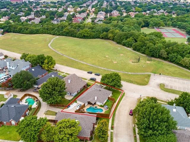 Photo of 741 Whitman Drive
