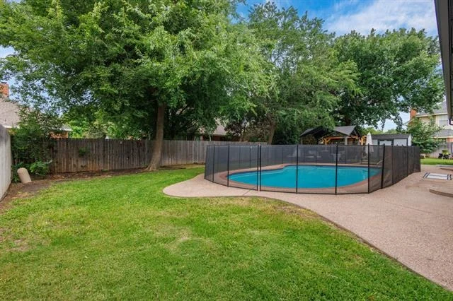 Photo of 1625 Lakeshore Drive