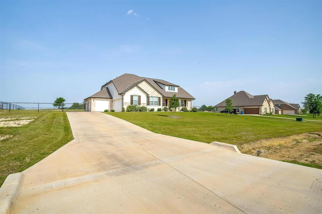Photo of 340 Sanger Drive