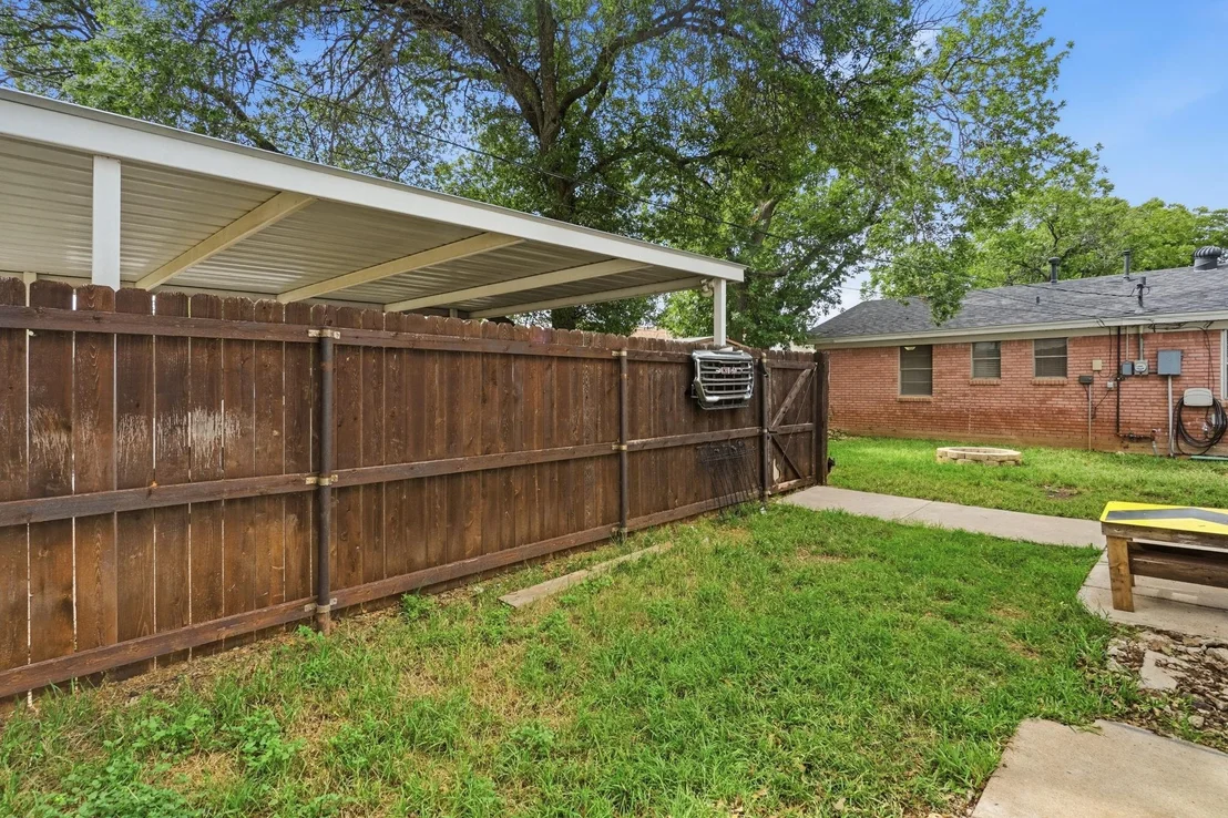 Photo of 2702 Susan Street