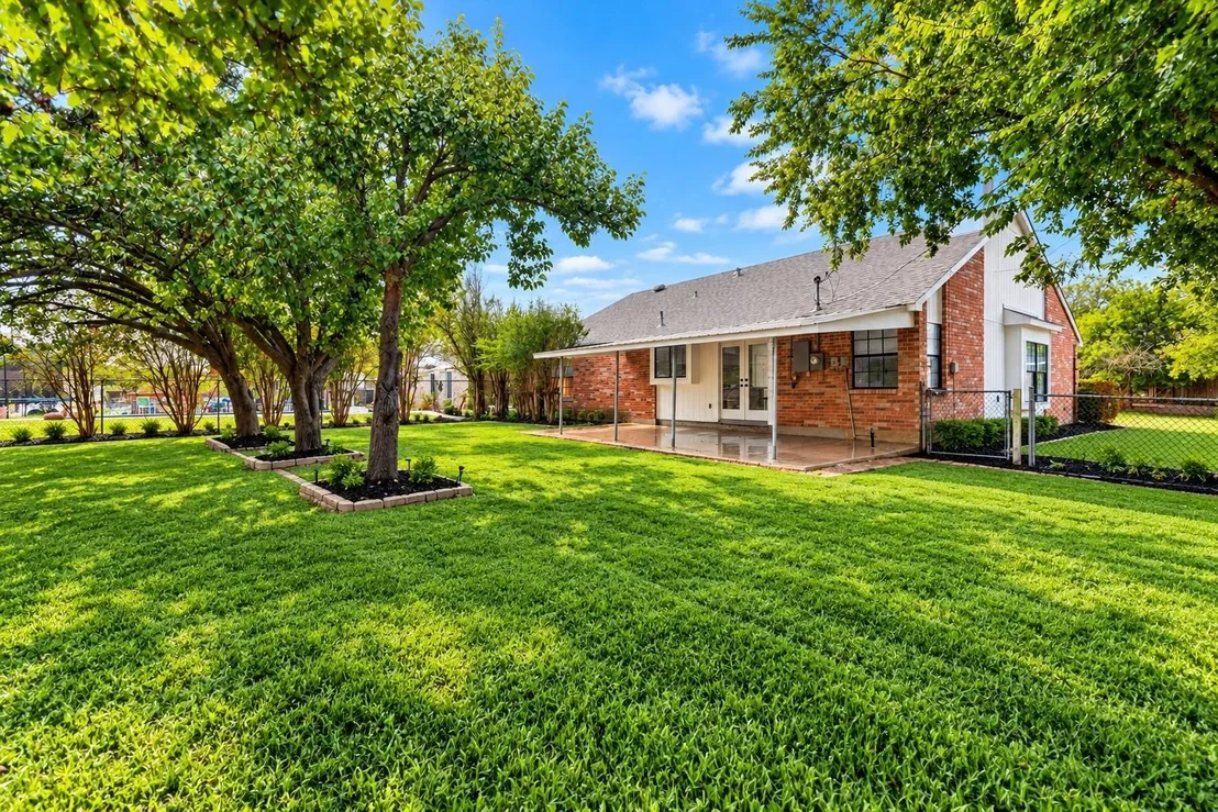Photo of 529 Redbud Drive