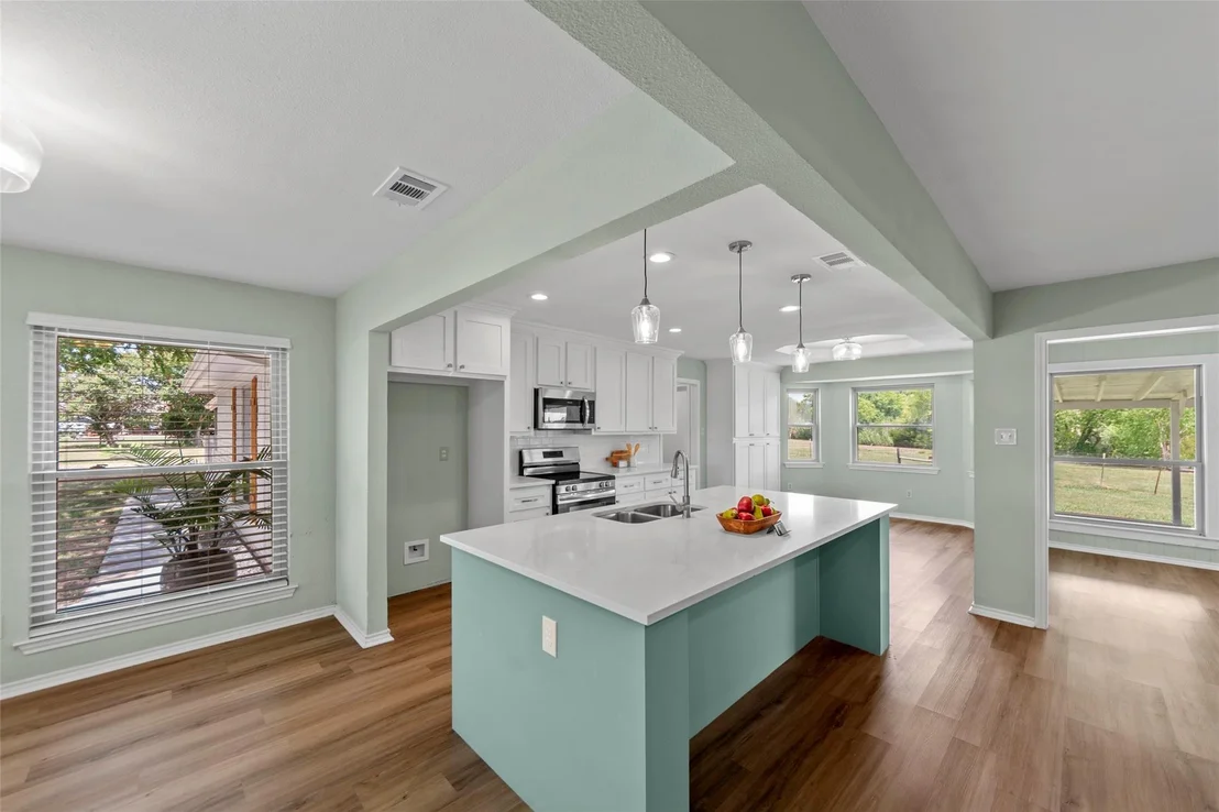 Photo of 16612 Scenic Circle