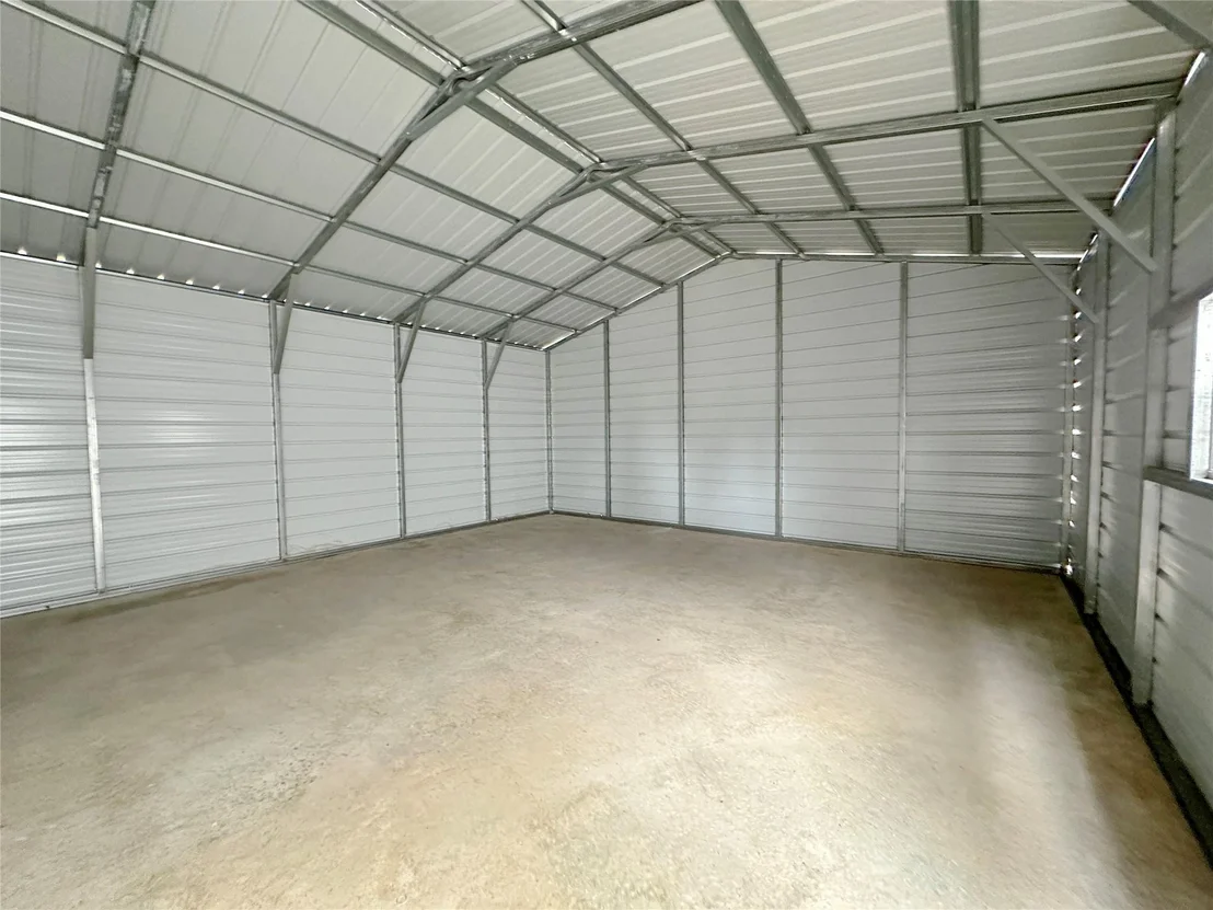 Photo of 2072 N State Highway 37