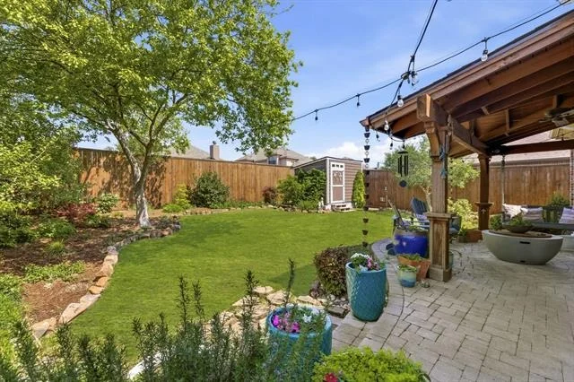Photo of 404 Fairway Bluff Drive