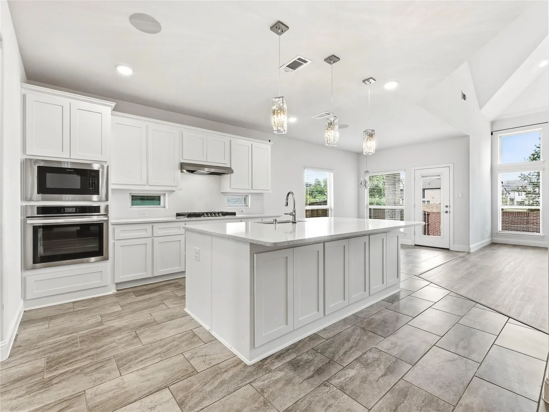 Photo of 913 Peabody Drive
