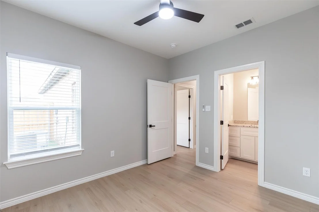 Photo of 7904 Freedom Crest Avenue