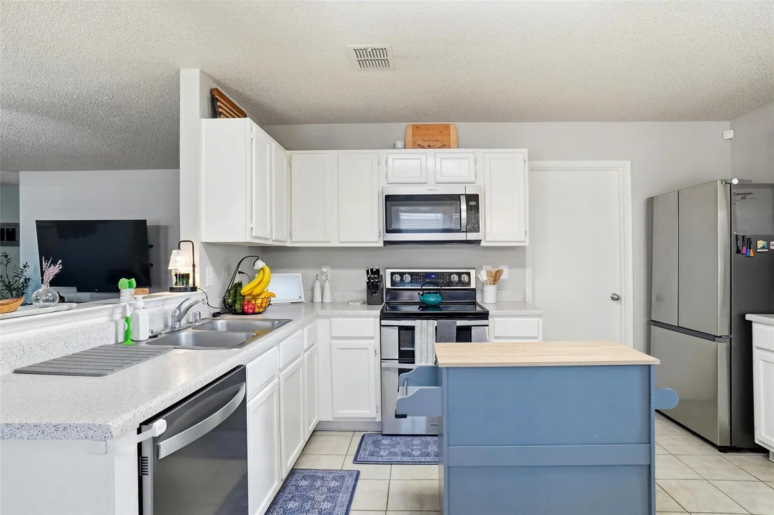 Photo of 2208 Maple Drive