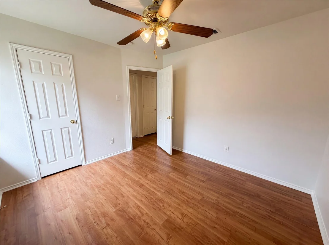 Photo of 5432 Nuthatch Street