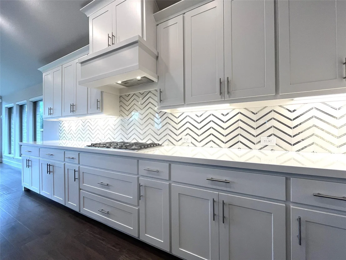 Photo of 2834 Midlake Drive
