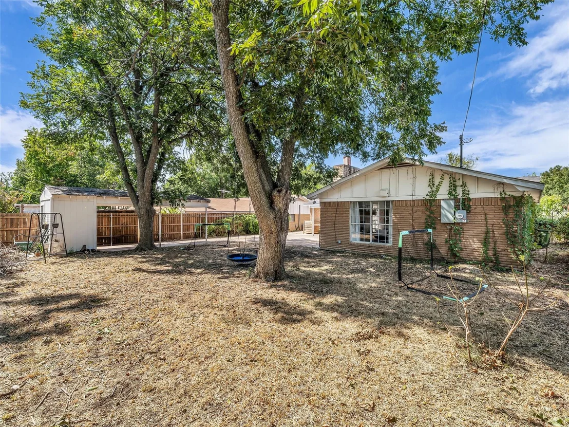 Photo of 1007 Melrose Drive