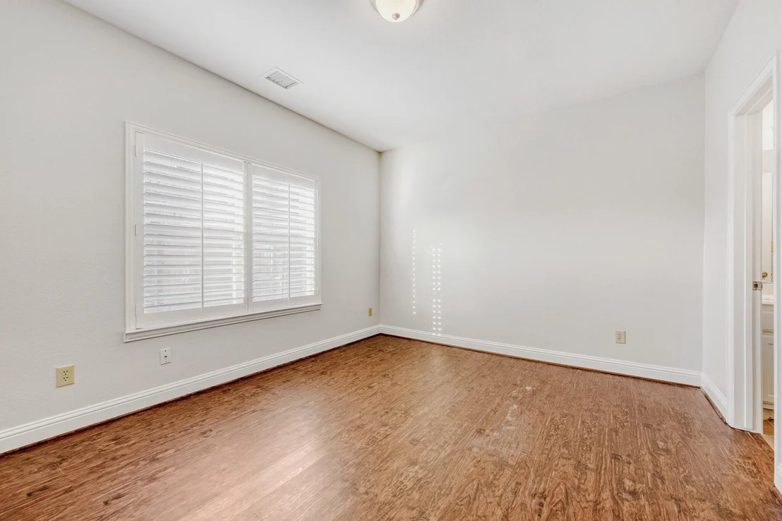 Photo of 6911 Bradford Estates Drive