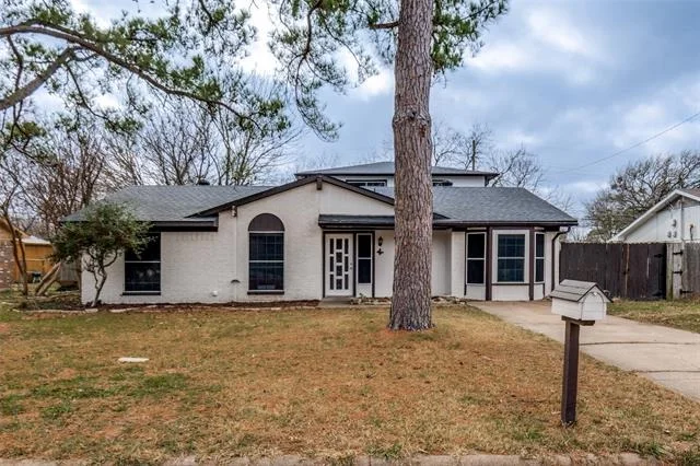 Photo of 861 Betty Drive