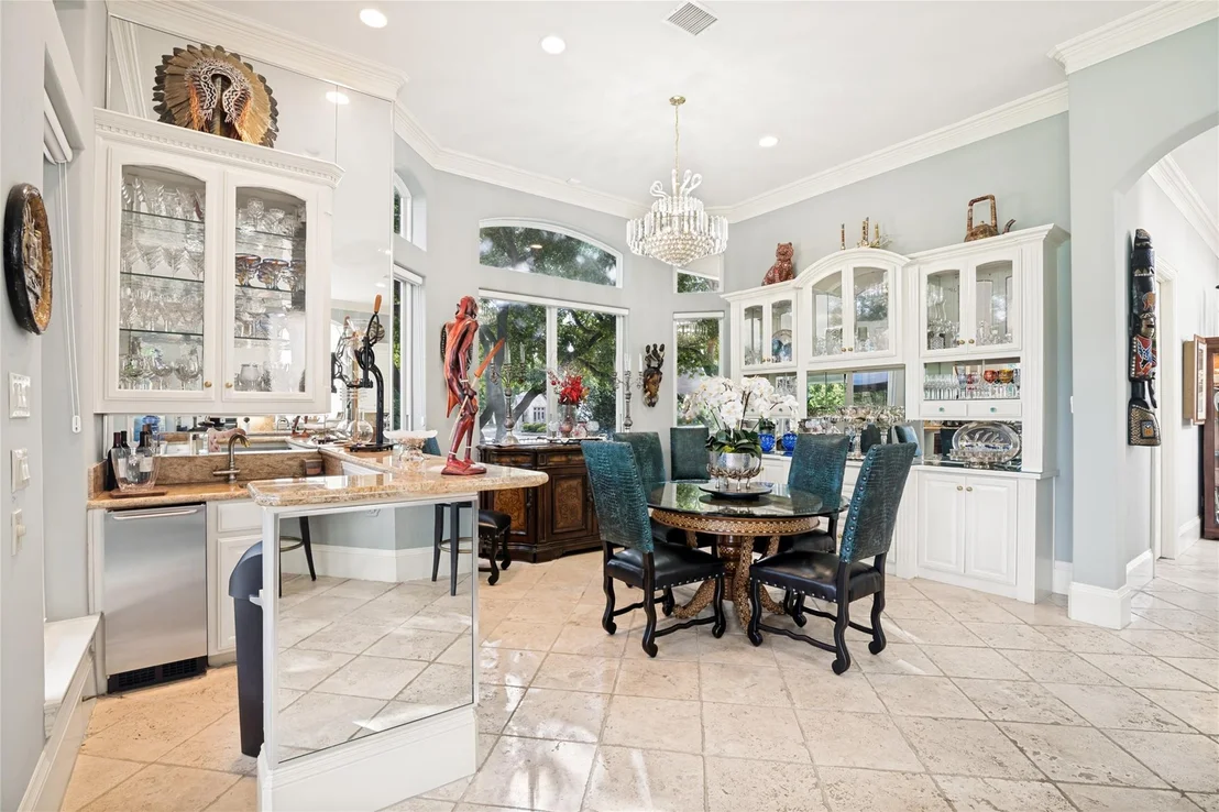 Photo of 5528 Gleneagles Drive