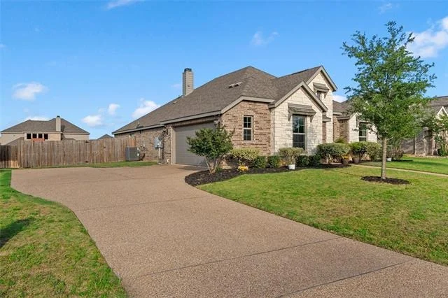 Photo of 1050 Hesselridge Drive